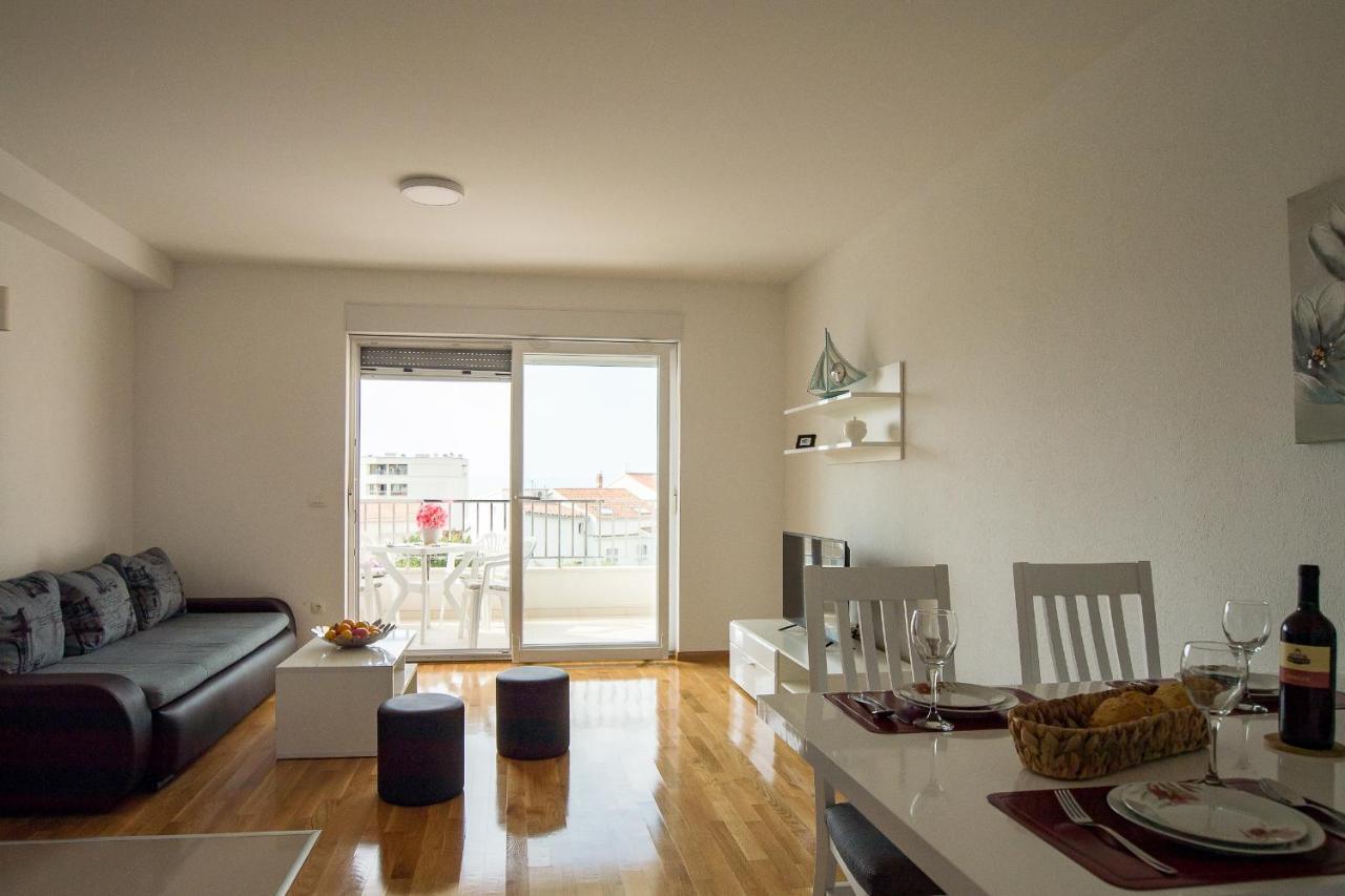 Apartments Mattea Макарська Екстер'єр фото